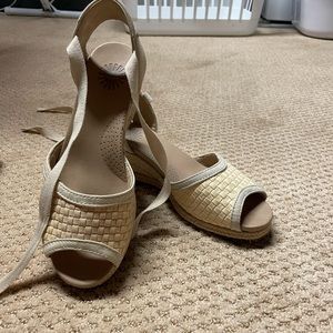 Lace up suggest sandals. Only worn once